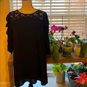 flowy black dress